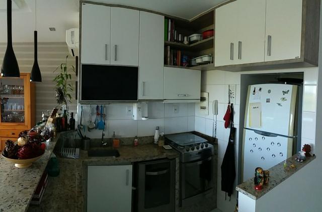 Cobertura Duplex Decorado com acesso exclusivo para o Rio em Buraquinho R$ 490.000,00 - Foto 13