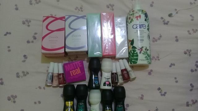 Avon - Foto 2