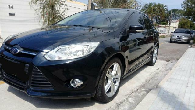 Focus 2014 2.0 automático completo. Aceito troca por menor valor