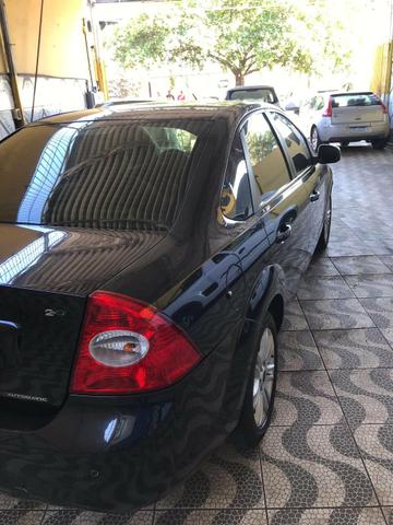 Ford Focus Sedan 2.0 2013 Automático - Foto 2