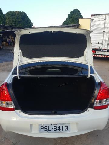 Etios XS 1.5 Sedã 2016 - Foto 12