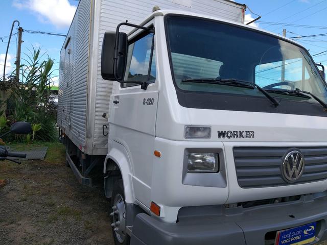 Vw 8120 worker 2011 motor MWM Baú longo - Foto 3