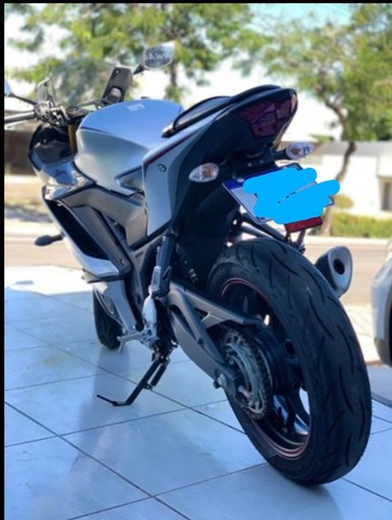 YAMAHA R3 2021