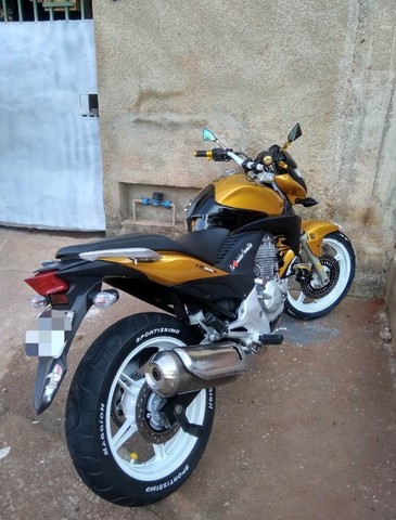 CB 300 2010 TROCO POR CARRO
