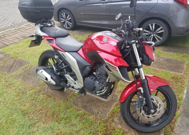 YAMAHA FAZER 250 FLEX  FORMA PARCELADA 