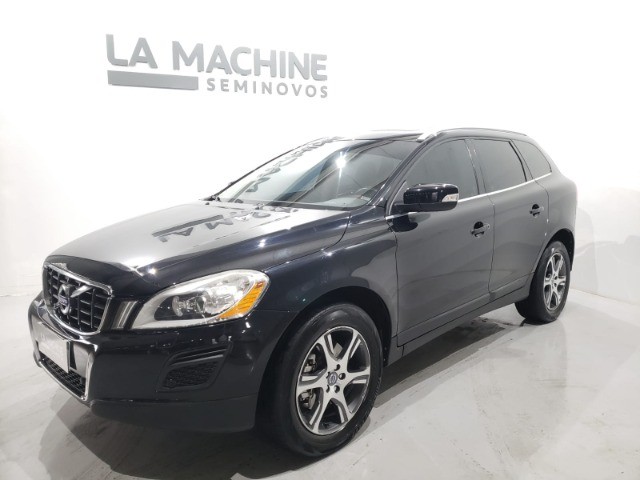 VOLVO XC60 2.0