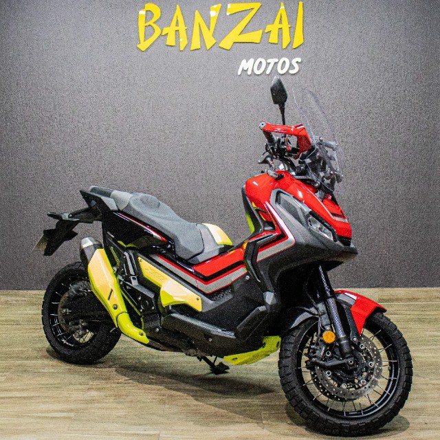 HONDA X-ADV 750 BAIXO KM IMPECÁVEL