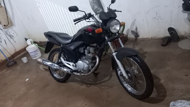 VENDO ESSA TITAN ANO 2011 QUITADA DOCUMENTAÇÃO EM DIAS