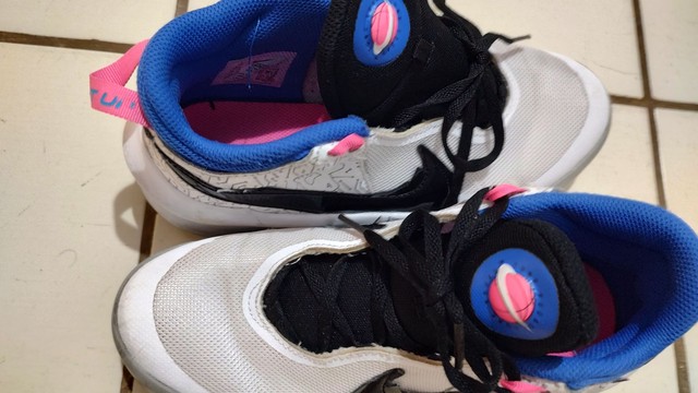 tênis nike hustle d10 x space jam