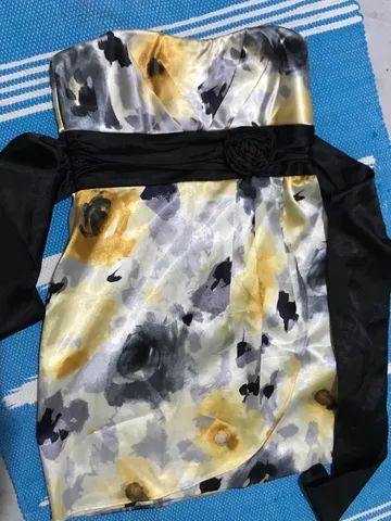 Vestido tomara que caia.