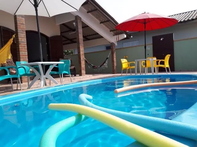 Casa com piscina para temporada 