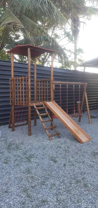Playground de Madeira para Crianças - !