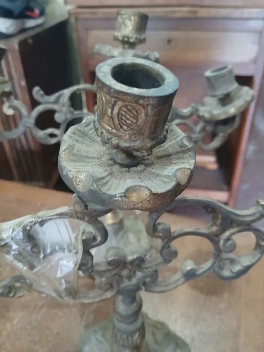  Par de Candelabro de 3braços antigo - Foto 3