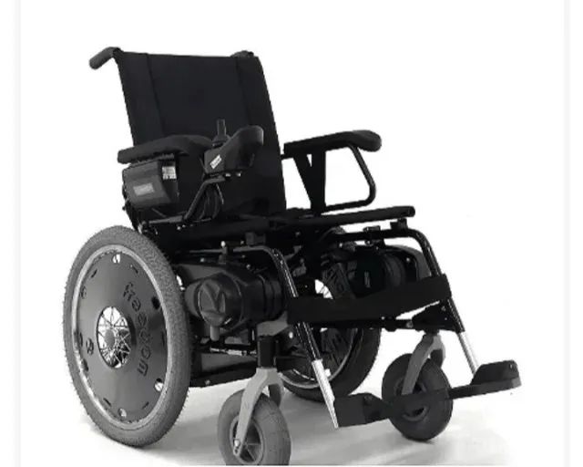 Vendo cadeira motorizada freedom 