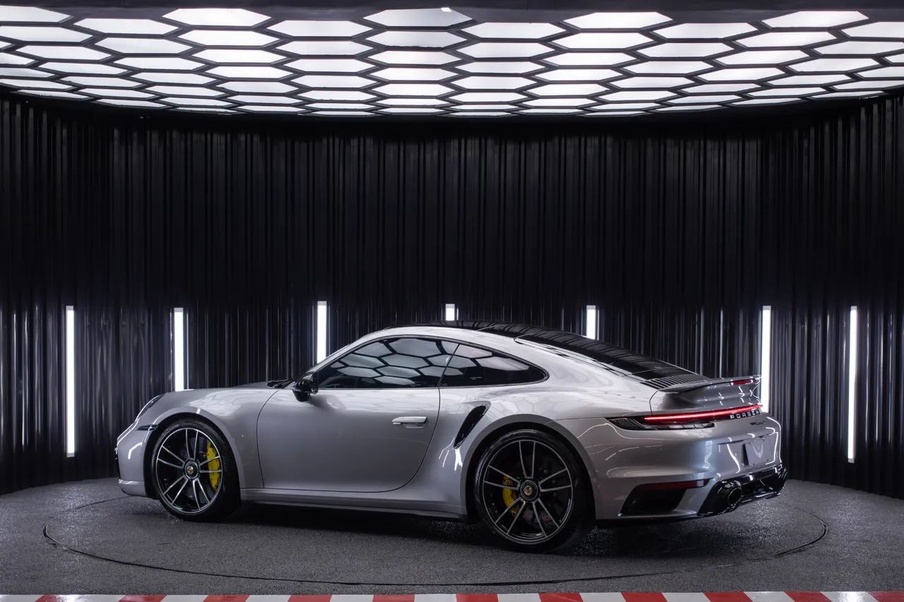 Porsche 911 Turbo S - Foto 2