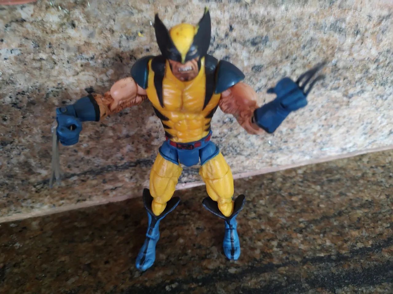 Boneco Wolverine articulado - Foto 6