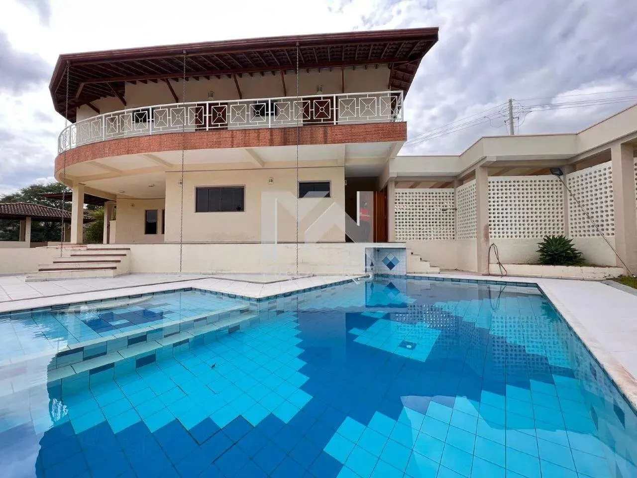 Casa à venda no Condomínio Estância Marambaia em Vinhedo - SP