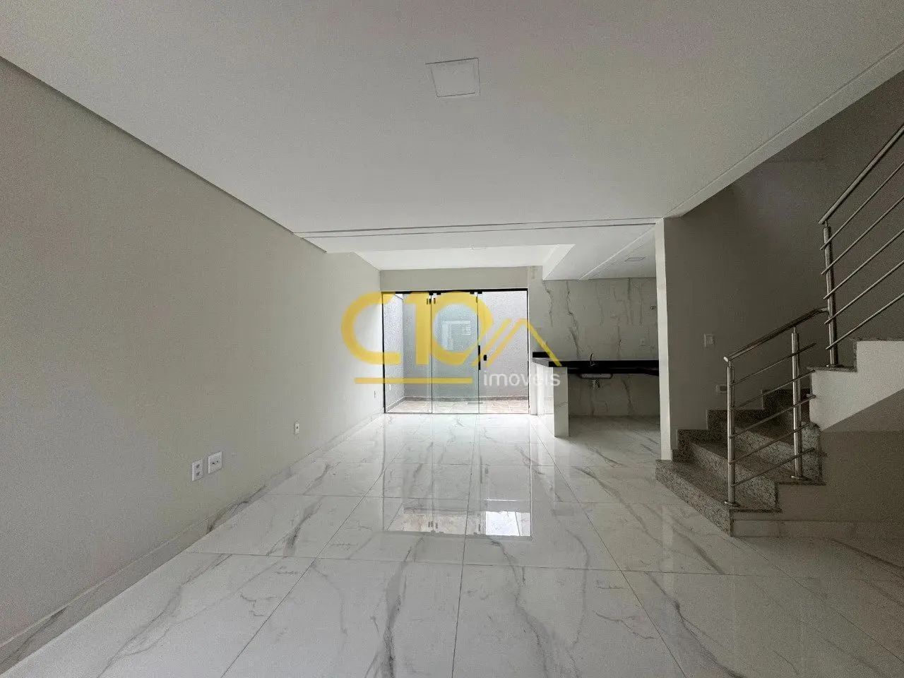 CASA GEMINADA NO BAIIRO SANTA MÔNICA - Foto 2