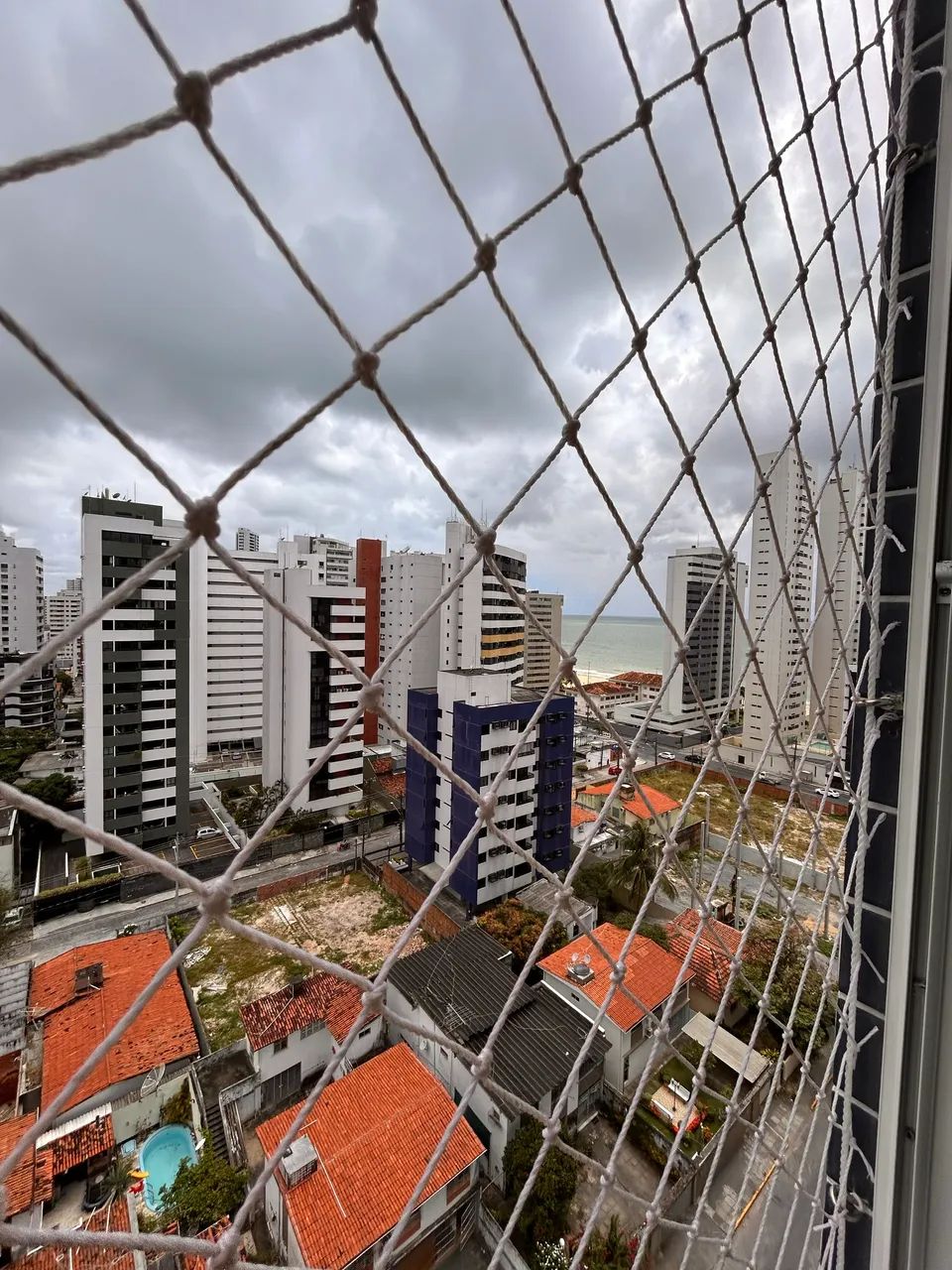 Alugo apartamento novo próximo da praia 