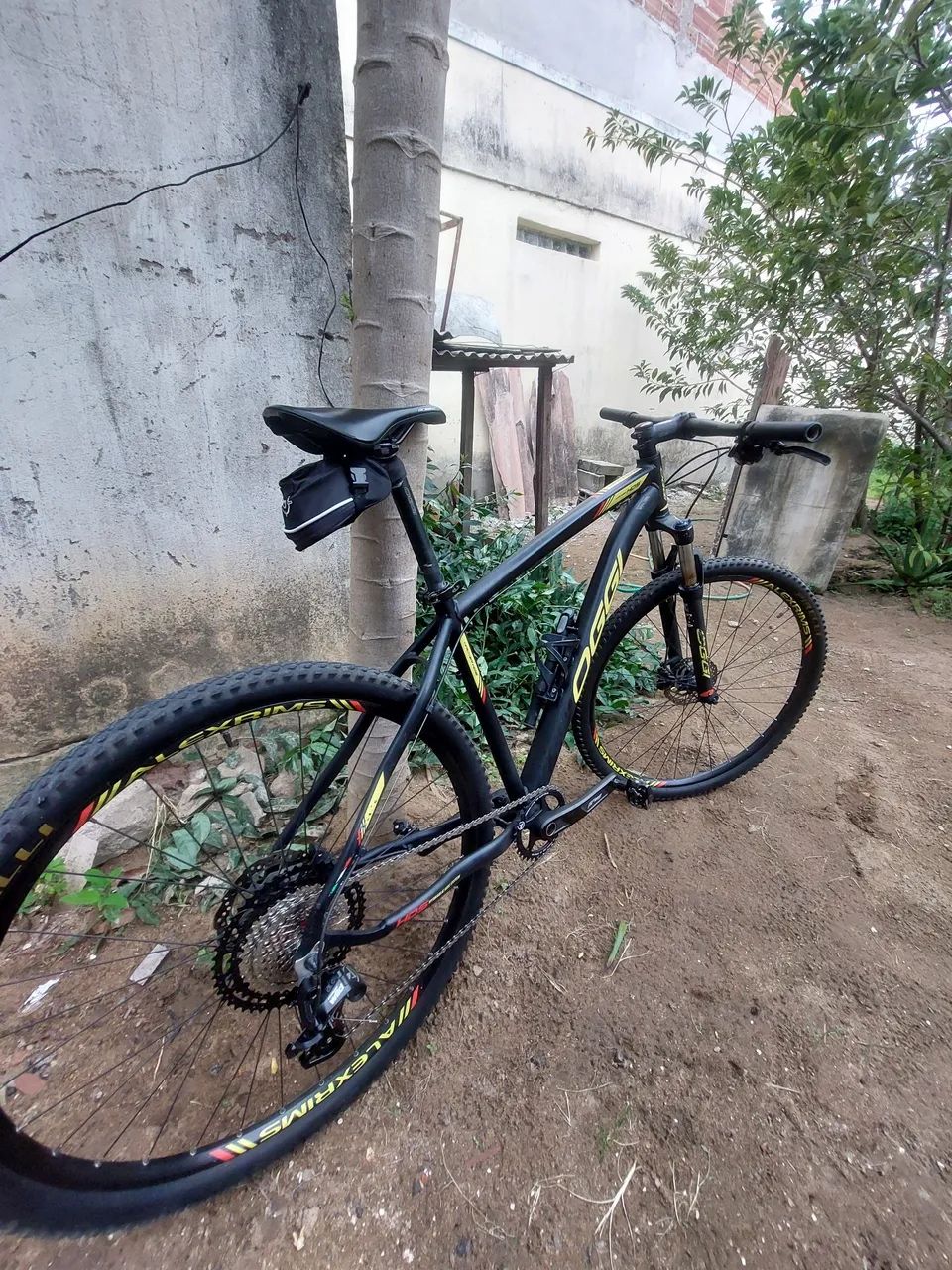 Bicicleta MTB OGGI HACKER HDS