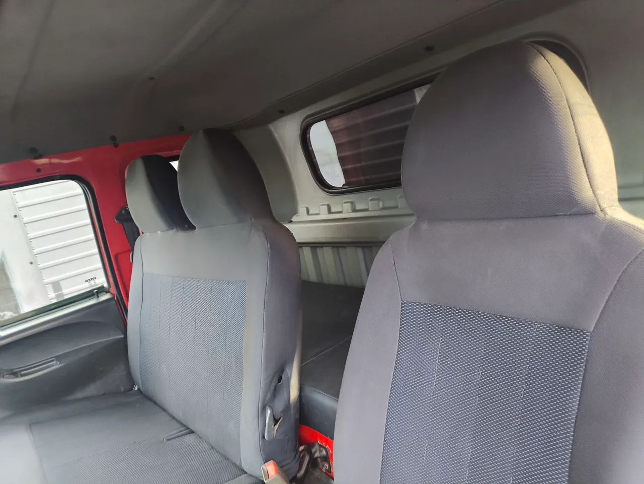 Iveco/Vertis 130 V19 Baú 2015 Bom - Foto 11