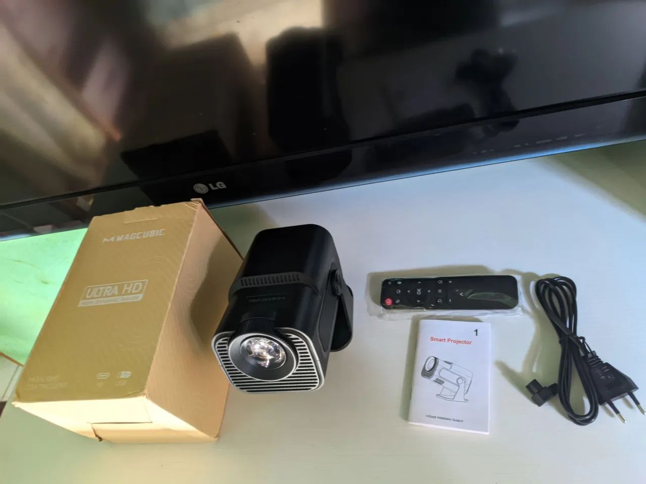 Projetor Magcubic HY320 Mini Preto