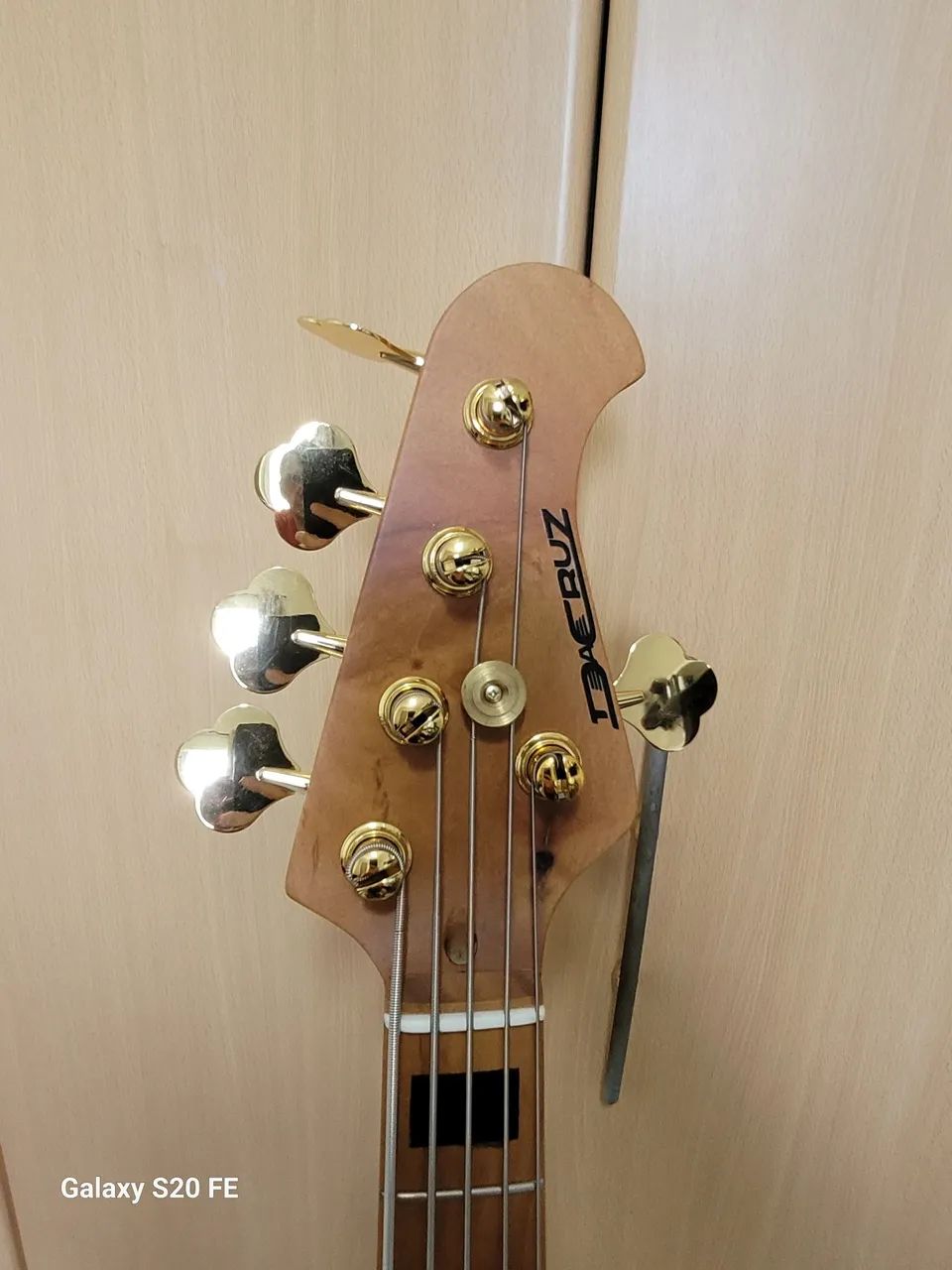 Baixo 5 Cordas Dacruz modelo Music Man - Foto 3