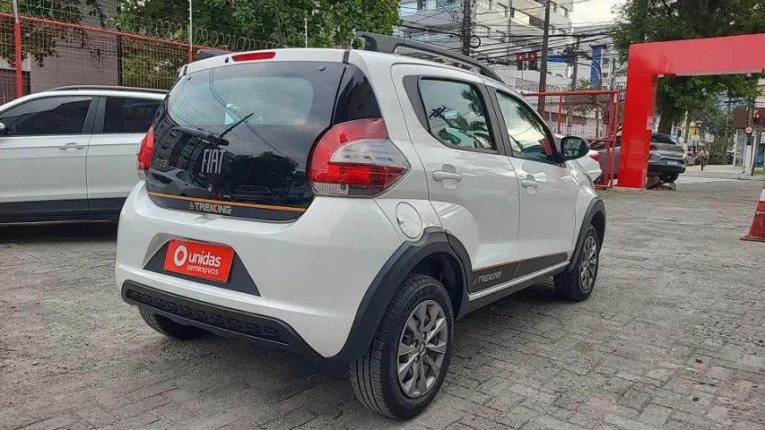 LINDO MOBI TREKKING 1.0 MECÂNICO COM CENTRAL MULTÍMIDIA  - Foto 4