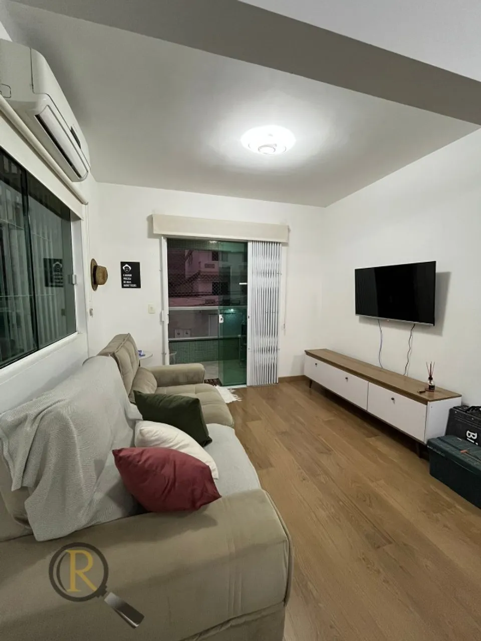 Apartamento diferenciado com 2 dormitórios e 1 Vaga no Pioneiros