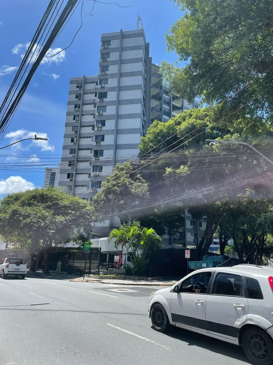 VIVA O LUXO! Cobertura de 247m² com Vista Incrível! 5 Quartos, 2 Suítes e 4 Vagas de Garag
