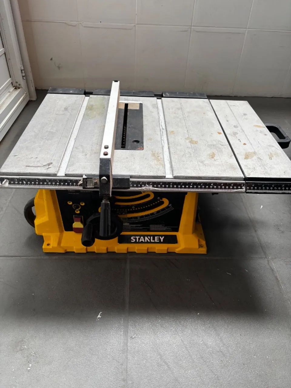 Serra circular de bancada, 127v