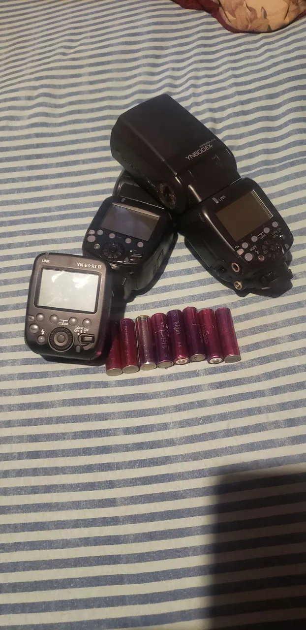 Kit de Flash YONGNUO YN600EX-RT II + Transmissor + Pilhas