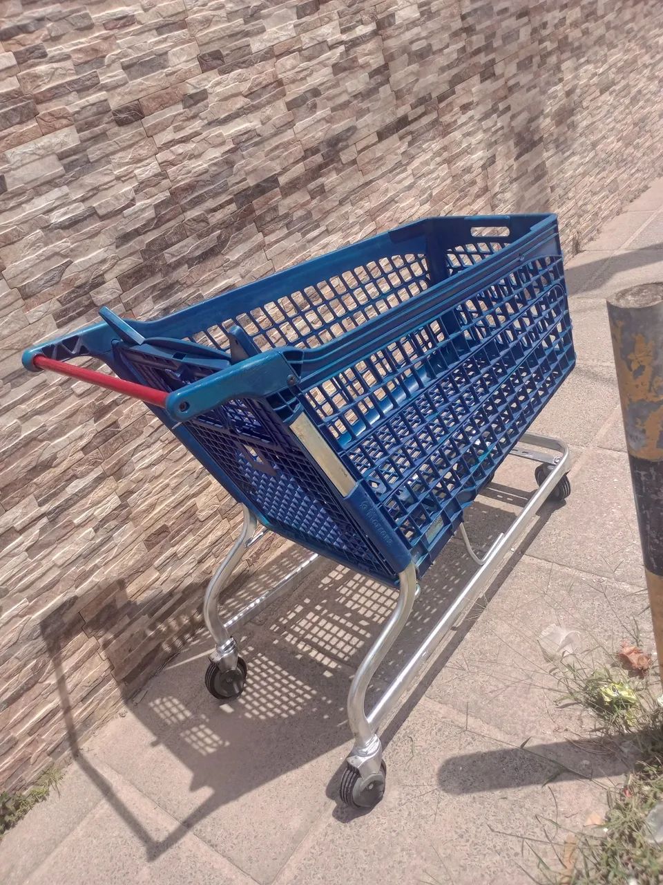 Carrinhos de supermercado ( Reformamos trocamos e vendemos).. - Foto 2