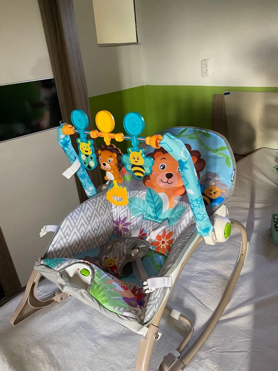 Cadeirinha de descanso para bebê