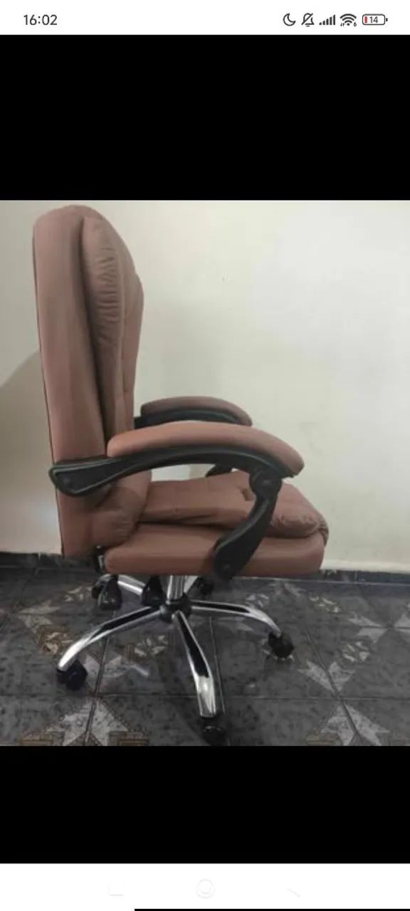 Cadeira de escritório nova na caixa !!  - Foto 2