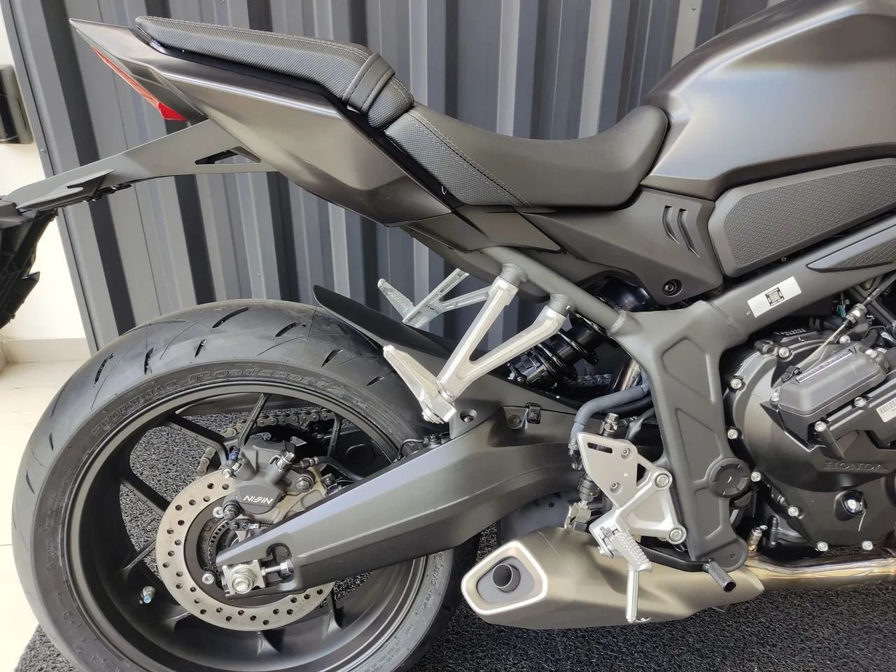 CB 650R E-CLUTCH  - Foto 5