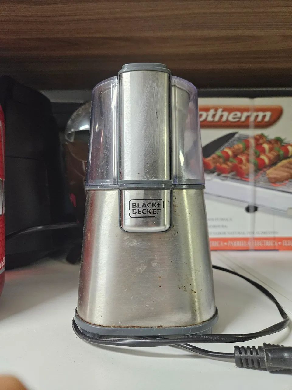 Moedor Triturador de Café / Grãos Black + Decker Gourmand Gris MG200 B2 220V
