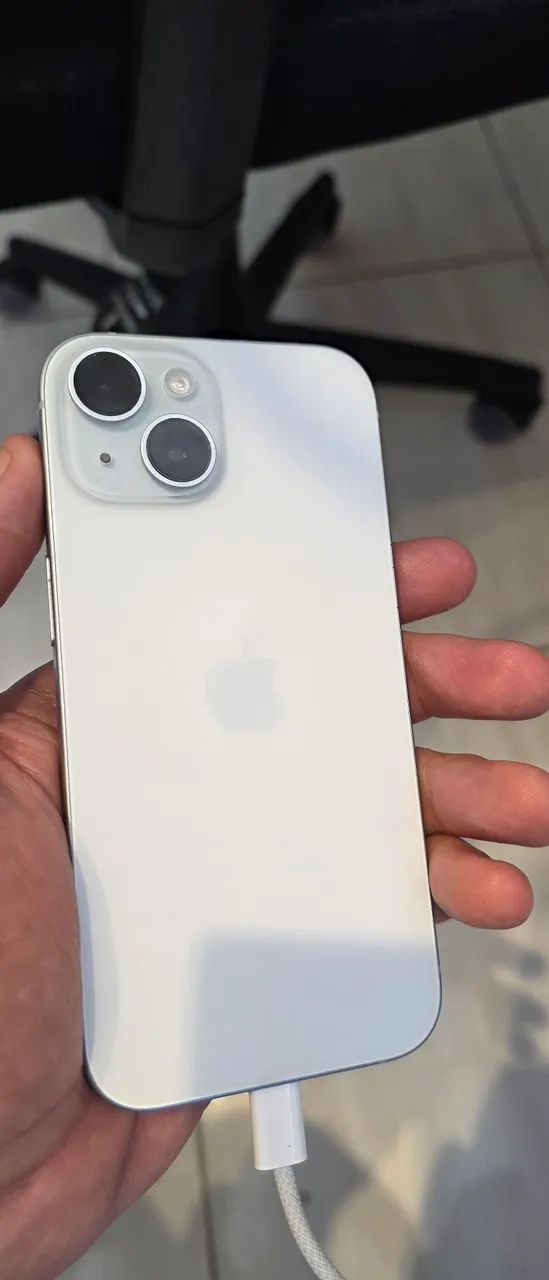 Iphone 15 128 GB azul claro