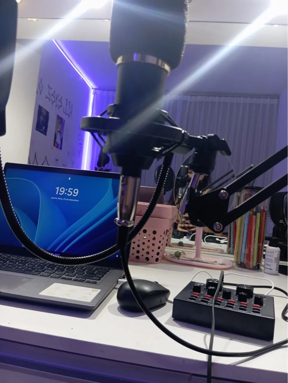 Microfone Condensador Profissional com Acessórios - Foto 2