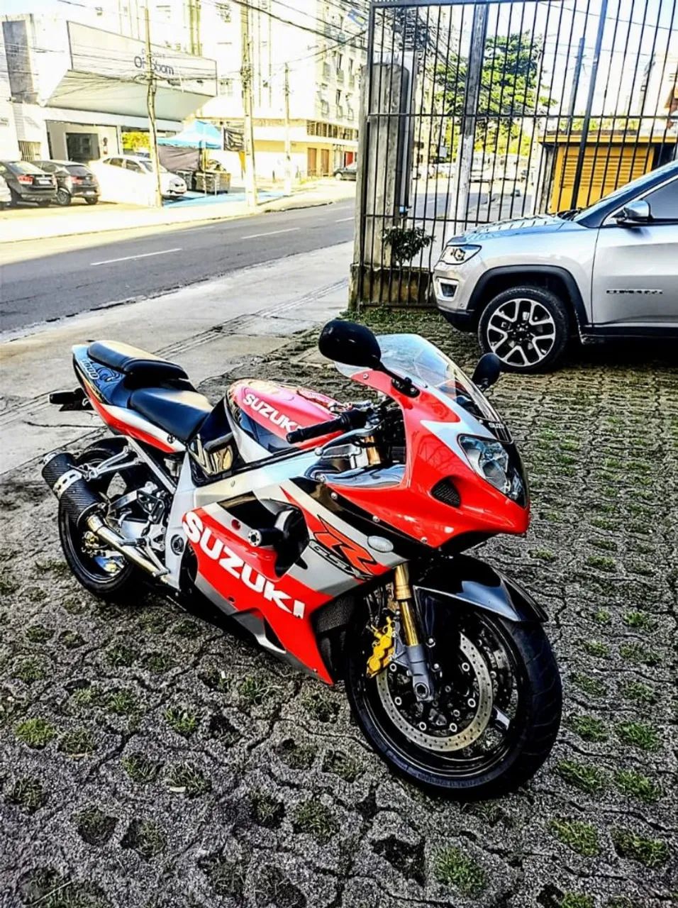 SUZUKI GSX R 1000(R$28.000) SRAD EXTRA NOVA (81.9.9372.5232)  (81,9.9372.5232) 