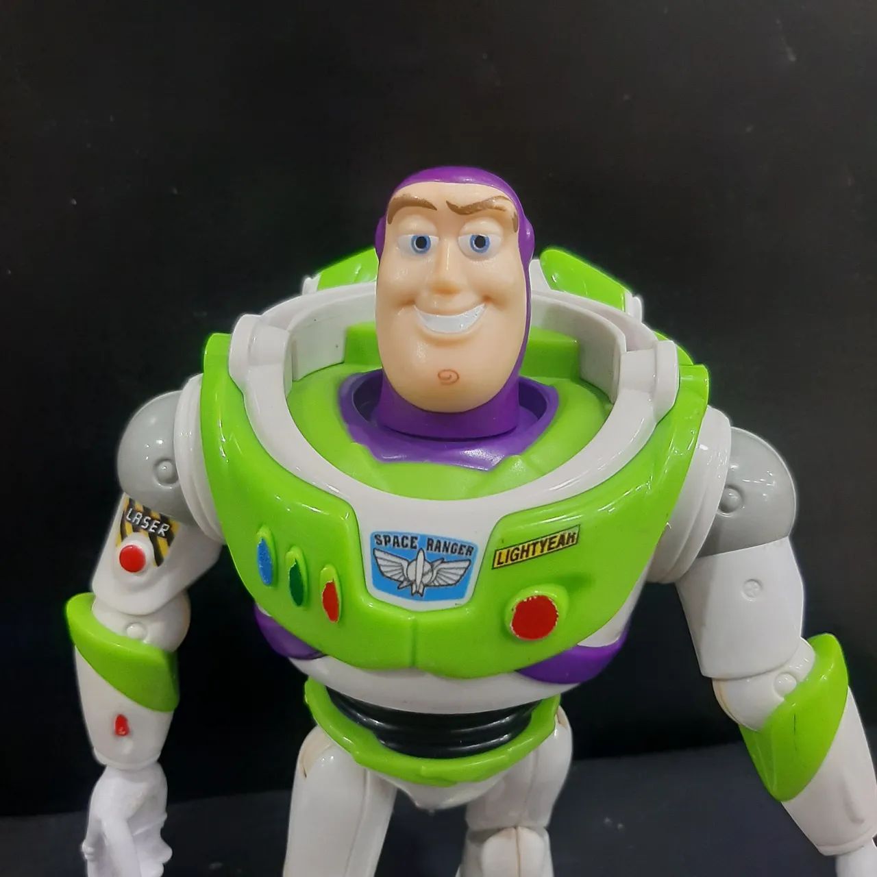 Buzz Lightyear (está com alguns amarelados) - Foto 4