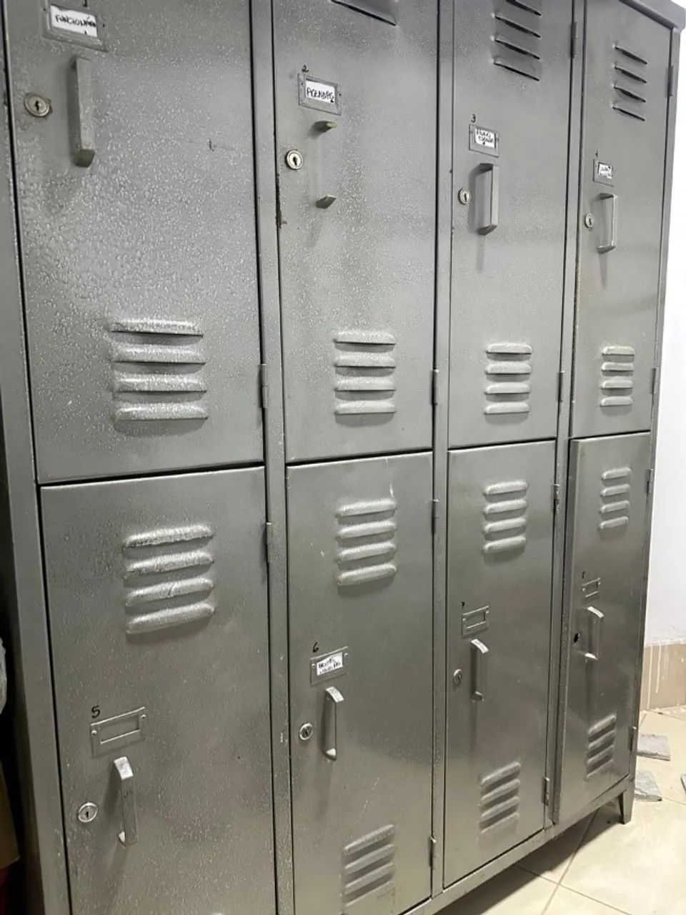 Armário de Aço 8 Portas - Ideal para Vestiário, Escola ou Empresa - Foto 3