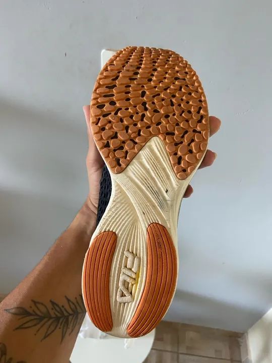 Tênis Fila KR6 - Tamanho 38 - Foto 4