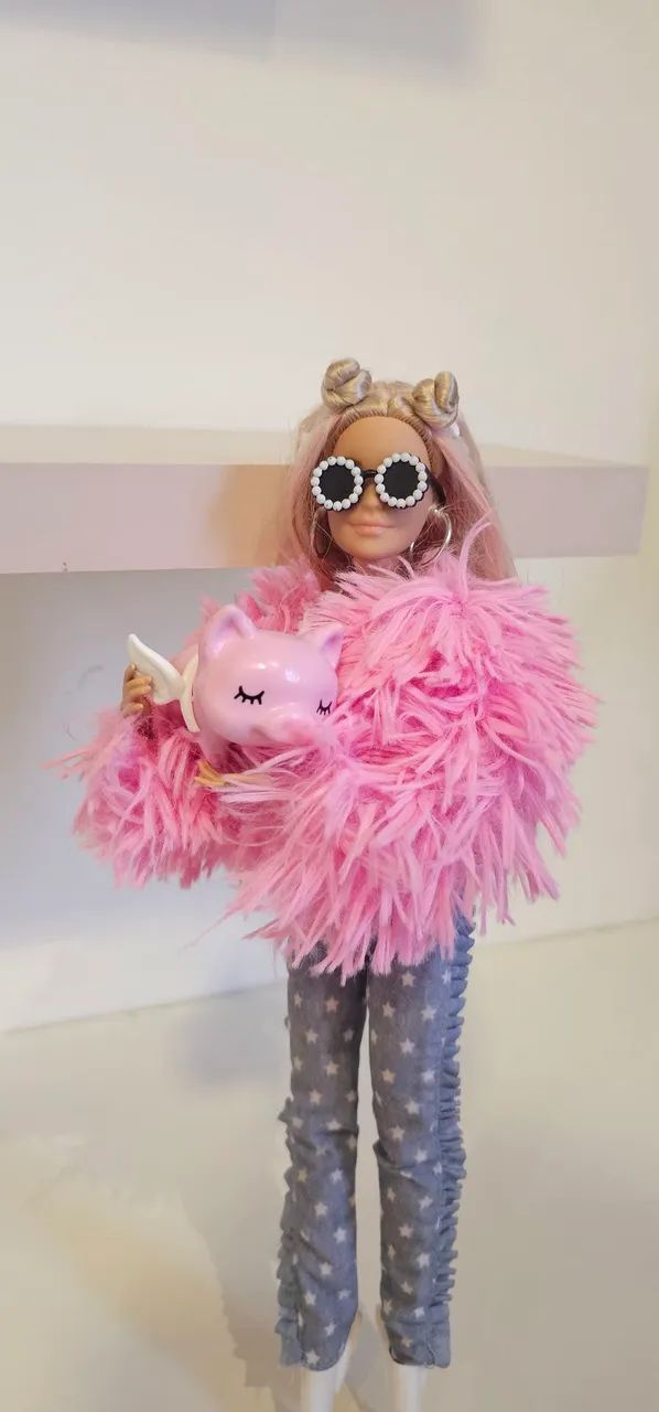 Barbie Extra com Pet Porco Super Articulada - Foto 4