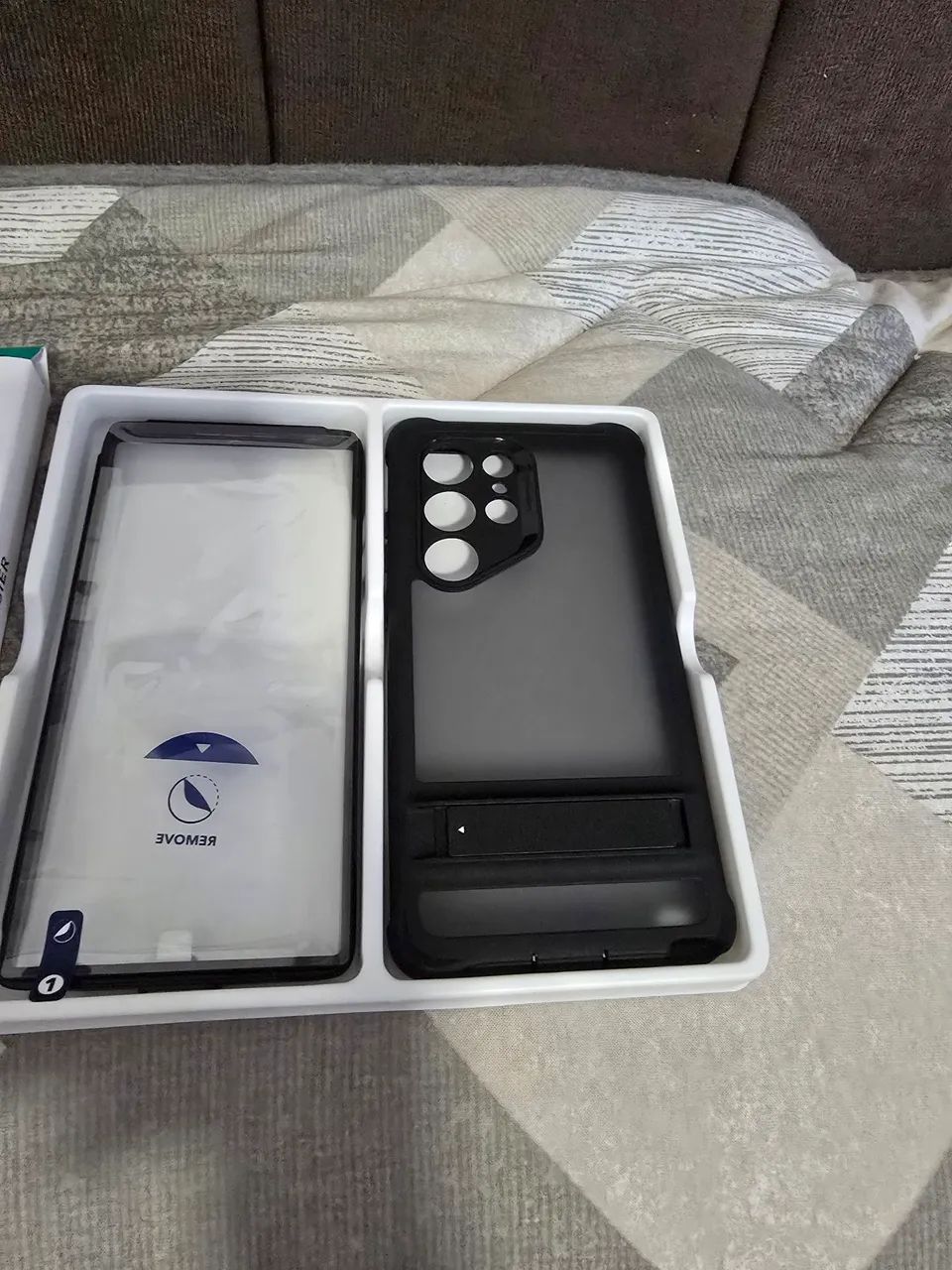 Capa s24 ultra ESR Armor kickstand - Foto 4