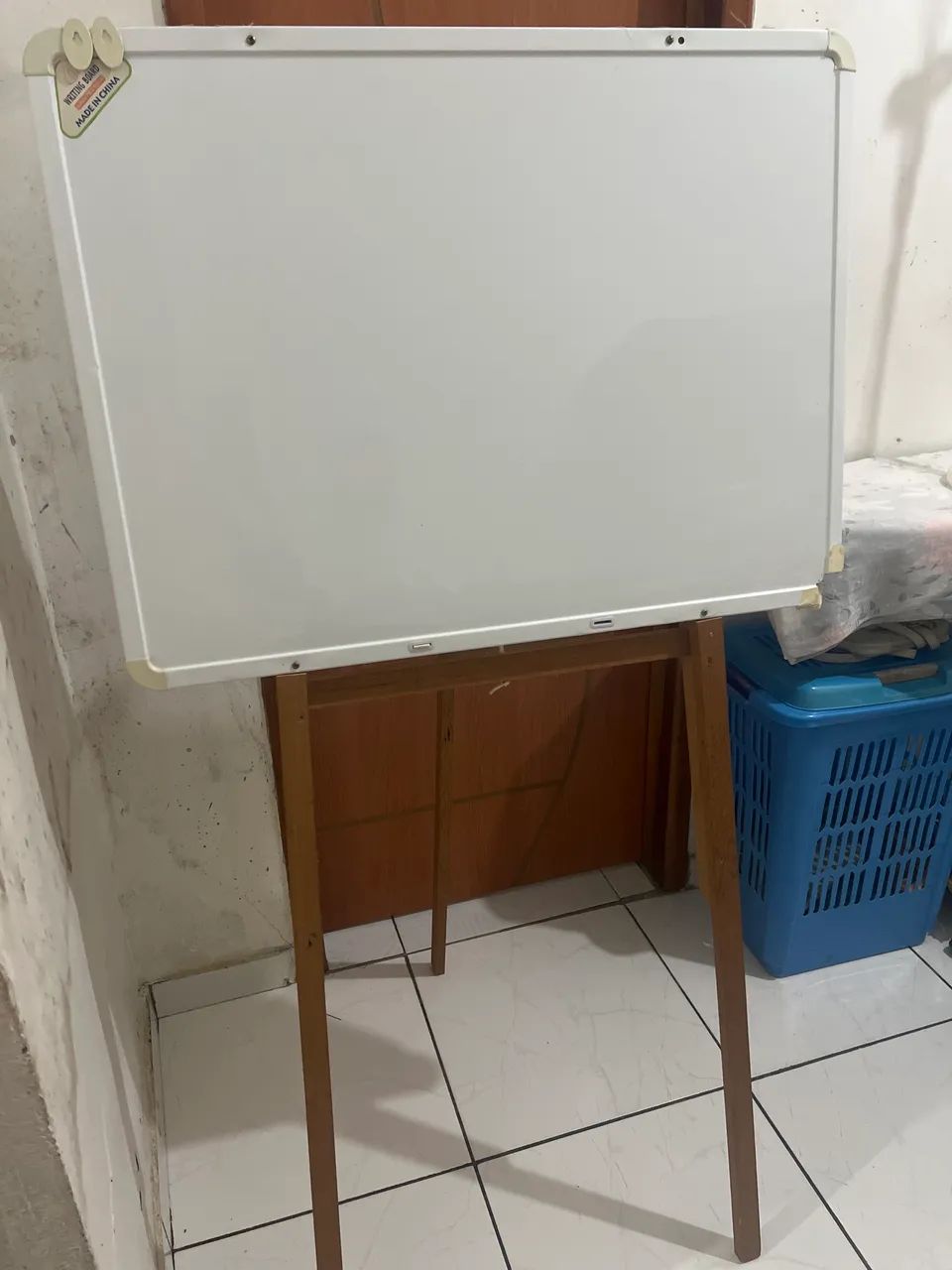 Lousa branca. 64840782896257124