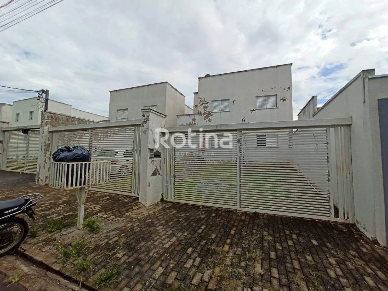 Apartamento para alugar, 2 quartos, Jardim Europa - Uberlândia/MG - Rotina Imobiliária