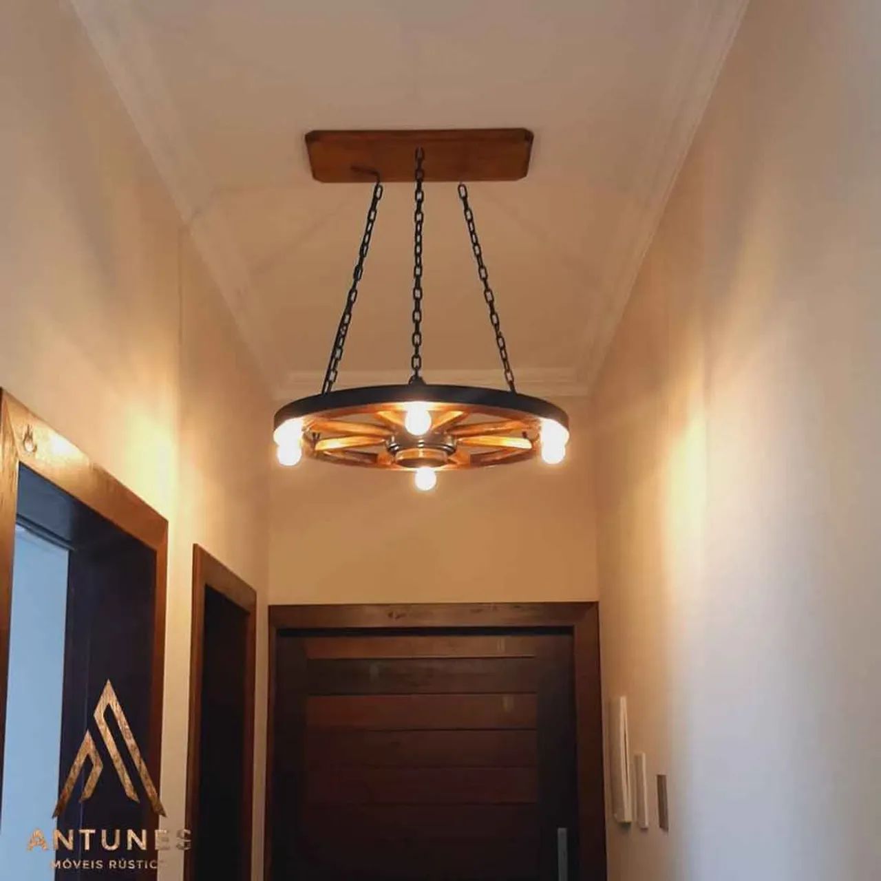 Lustre Retrô Roda De Carroça Rústico 60cm Diâmetro P/4 (Lâmpadas Luminária Rústica) - Foto 4