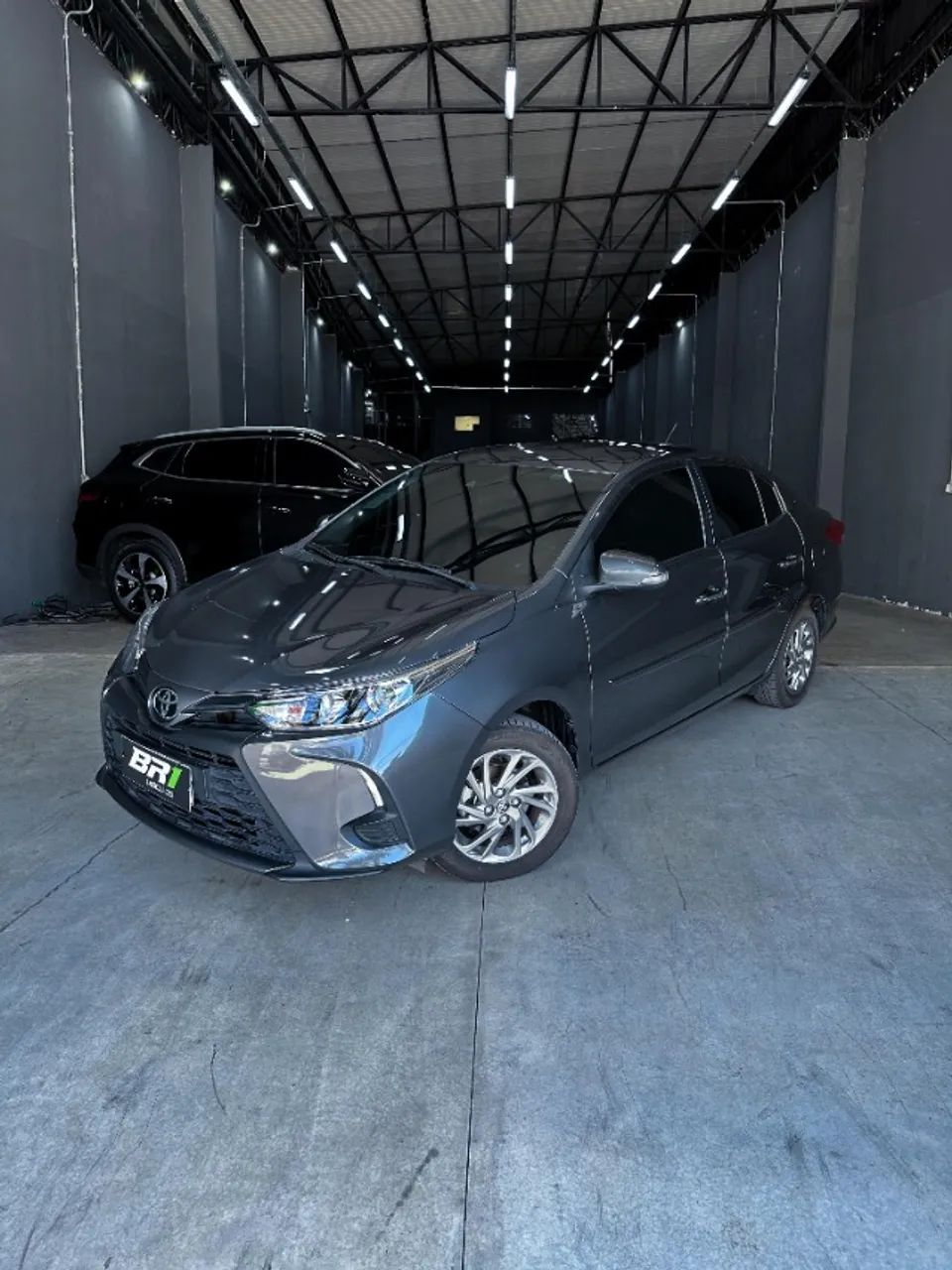 TOYOTA YARIS XS SEDAN 1.5 FLEX 2024, Garantia de Fabrica, Revisões na concessionária  - Foto 2