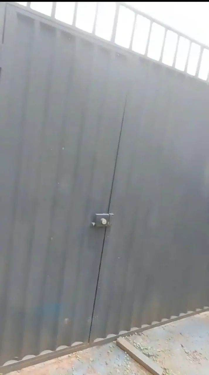 Portão de aço, nunca usado, Chapa de Aço 18, 2 X 1.